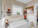 8022 Wooded Ridge Dr - Photo 24