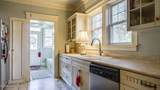 1433 Rosewood Ave - Photo 16