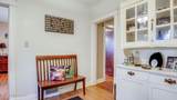 1433 Rosewood Ave - Photo 41