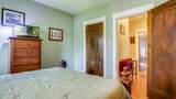 1433 Rosewood Ave - Photo 52