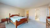 3827 Greenhurst Dr - Photo 13