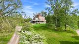 2106 Homewood Dr - Photo 2