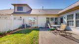 2122 Pickwick Dr - Photo 2