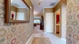 2122 Pickwick Dr - Photo 4