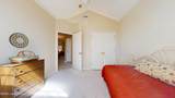 2122 Pickwick Dr - Photo 8