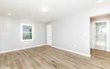 204 Warfield St - Photo 4
