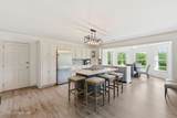 1701 Acorn Ln - Photo 12
