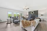 1701 Acorn Ln - Photo 9