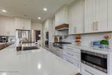 1101 Driftwood Ln - Photo 15