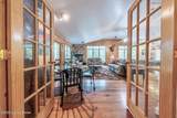 877 Twin Cove Rd - Photo 21