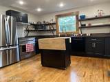 221 Woodford St - Photo 9