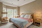 2852 Frankfort Ave - Photo 36