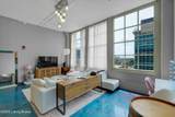 815 Market St - Photo 4