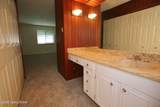 1602 Gardiner Ln - Photo 24