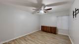 1815 Gardiner Ln - Photo 15
