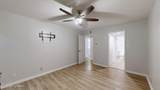 1815 Gardiner Ln - Photo 16