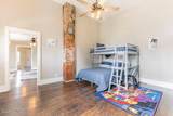 1046 Charles St - Photo 17