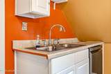 1127 Brook St - Photo 14