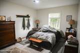 654 Gest Rd - Photo 18