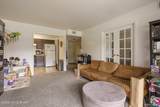 1935 Gardiner Ln - Photo 4