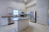 533 Village Lake Dr - Photo 17