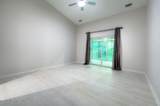 533 Village Lake Dr - Photo 23
