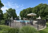 1935 Gardiner Ln - Photo 4