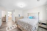 10401 Trotters Pointe Dr - Photo 17