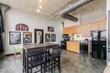 815 Market St - Photo 15