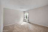 10400 Pinoak View Dr - Photo 19