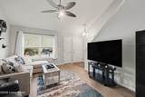 10400 Pinoak View Dr - Photo 7