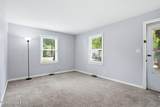 1047 Seelbach Ave - Photo 1