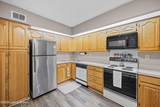 1602 Gardiner Ln - Photo 11