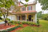 210 Chestnut St - Photo 3