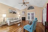 10403 Pine Glen Cir - Photo 10
