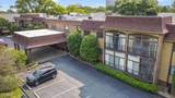 1602 Gardiner Ln - Photo 48
