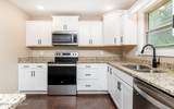 369 Meadowview Dr - Photo 13