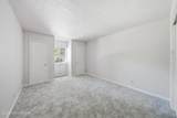 1935 Gardiner Ln - Photo 20
