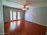 1935 Gardiner Ln - Photo 2