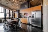 815 Market St - Photo 11