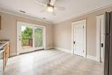 1522 Rosewood Ave - Photo 10