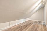 1522 Rosewood Ave - Photo 13