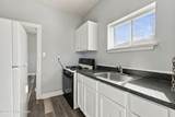956 Floyd St - Photo 9