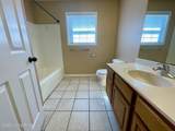 907 Hackberry St - Photo 8