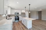 182 Wildflower Ave - Photo 3