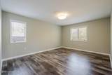 5560 Forest  Lake Dr - Photo 20