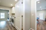 1096 Eastview Rd - Photo 40