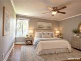1815 Gardiner Ln - Photo 10