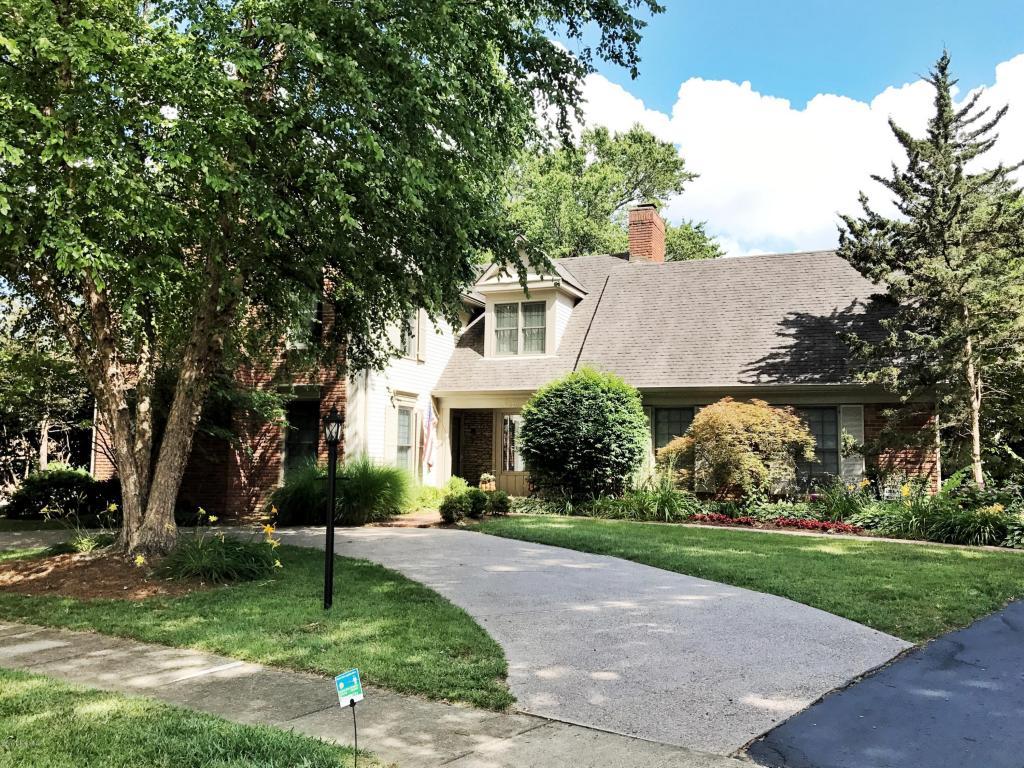 8620 Blackpool Dr - Photo 1