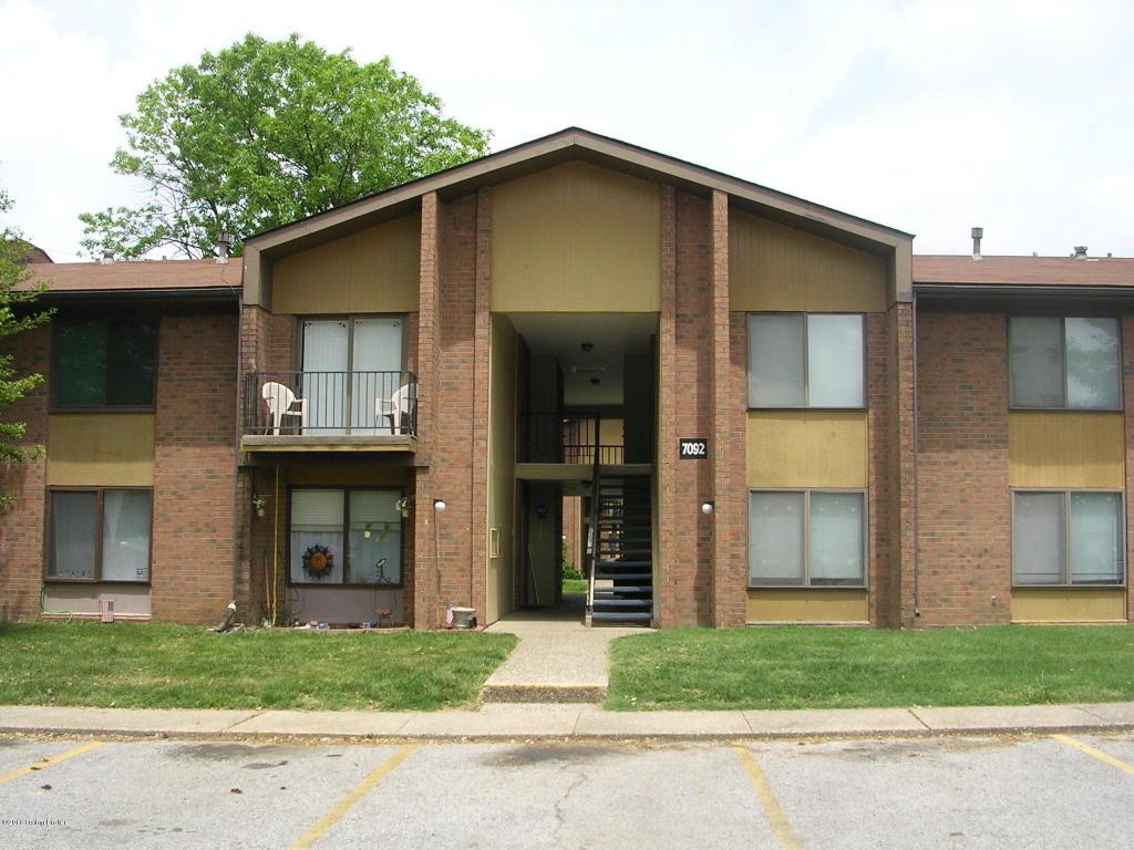 7092 Wildwood Cir - Photo 1